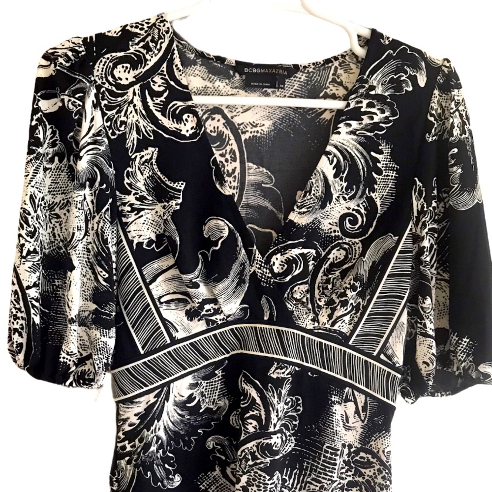 BCGC MaxAzria Bell Sleeve Blouse - XS